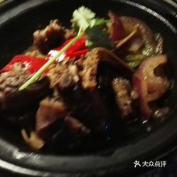 桃花音乐酒馆 南宝路店 的锅煲鸭下巴好不好吃 用户评价口味怎么样 海口美食锅煲鸭下巴实拍图片 大众点评 