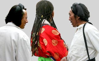 藏族女人为什么跟非洲人一样,都那么喜欢编小辫 