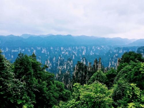 4 8人私人定制小包团,全程尊享五星,无加点,无购物,门票景交一价含 天门 