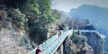 玻璃栈道旅游景点有哪些,中国哪个旅游景点有玻璃桥。