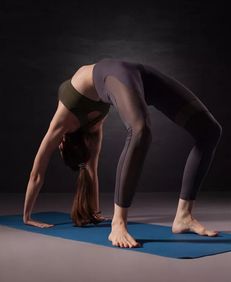 瘦腰瑜伽 5式专减腰间腹部赘肉