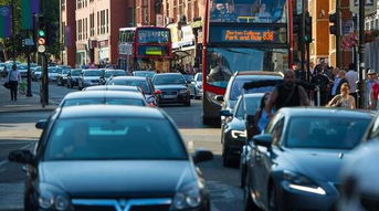 伦敦人均一年堵车101小时成腐国最高 天朝不服 