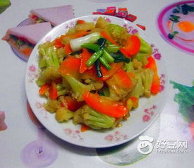 胡萝卜炒菜花的做法,胡萝卜炒菜花怎么做好吃,胡萝卜炒菜花的家常做法 零舍不同123 
