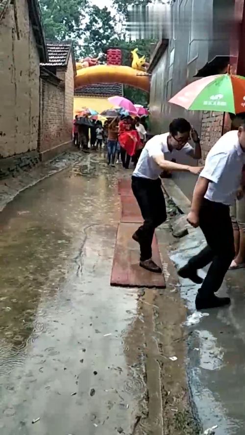 这才是一起经历风风雨雨 