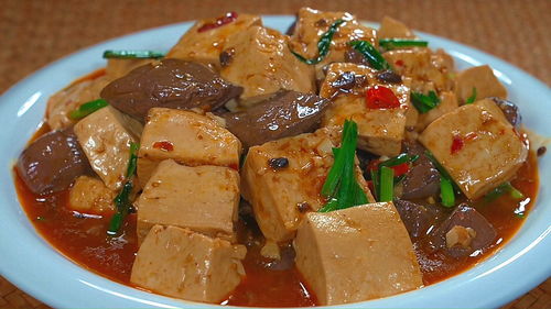 鸭血烧豆腐的家常做法,滑嫩鲜香,营养好吃,爽滑鲜嫩超级下饭 