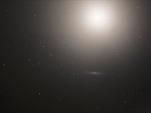 哈勃太空望远镜拍摄壮观星系