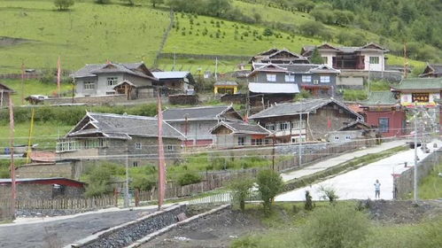 四川松潘县发展生态旅游 促进乡村振兴