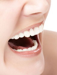 牙黄怎么能让牙齿变白(牙黄怎么能让牙齿变白色)