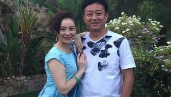 央视台柱子,本应幸福惹人羡,却在54岁晚节不保,今还被春晚除名