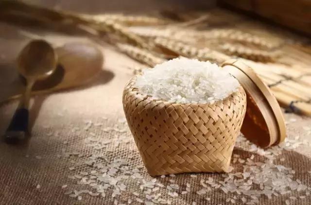 我们种了7000年的水稻,为何要去日本抢购大米