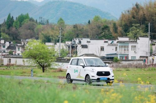 暑期周边出游首选金彭新能源电动四轮车 