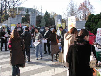 汉语热急速升温 韩国年轻人争考 汉托 