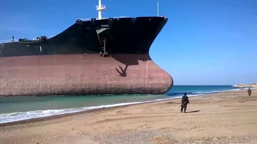 巨大船只靠岸视频 