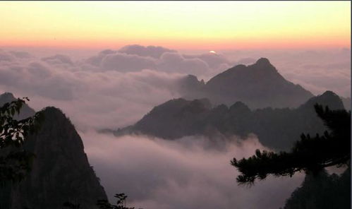 泰山最早叫 大山 ,后来随着祭祀的需要和频繁登山崇拜太阳 山东 时期 远古 