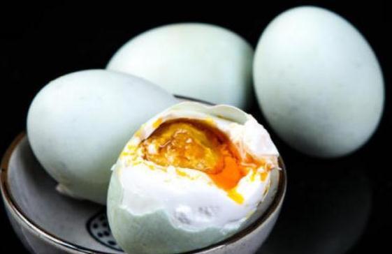咸鸭蛋营养价值高,但是否是健康食物