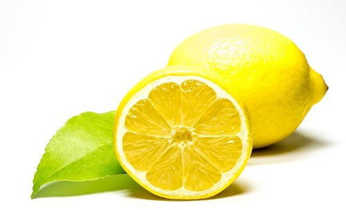 你只知道柠檬泡水喝一种方法吗 用冰糖炖柠檬自制柠檬膏效果好