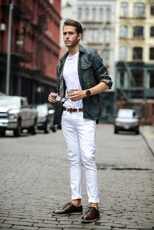 能穿好白色裤子的男人,魅力都不会差 这样穿造型优雅时髦