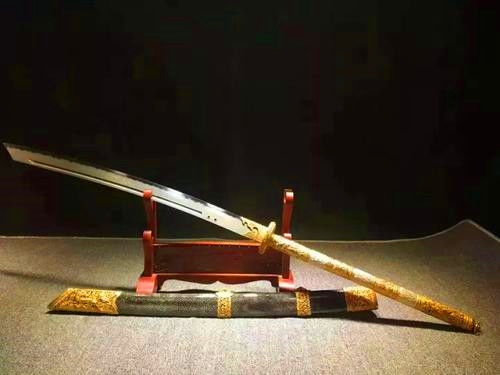 古代的宝剑为何能够削铁如泥 专家认为,削的根本就不是铁