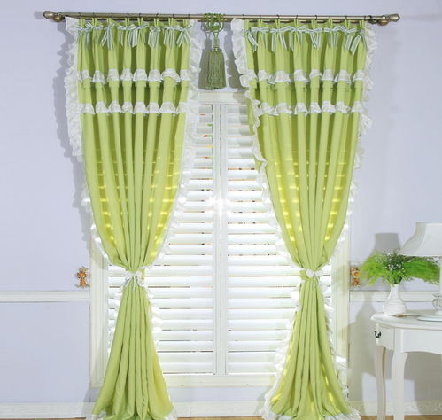 卧室绿色窗帘装修效果图 