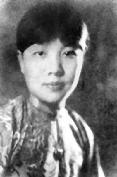 历史上的今天 1900年10月5日,女作家冰心出生于福州... 