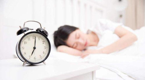 多数人被 8小时睡眠论 忽悠了 50岁后,最佳睡觉时间是多少