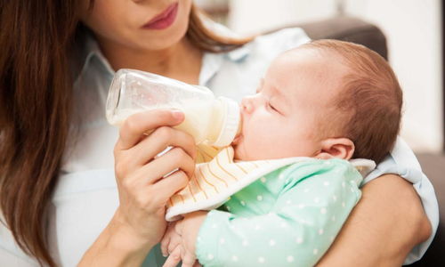 吃母乳长大的娃瘦弱,喝奶粉长大的娃健壮,区别真这么大吗