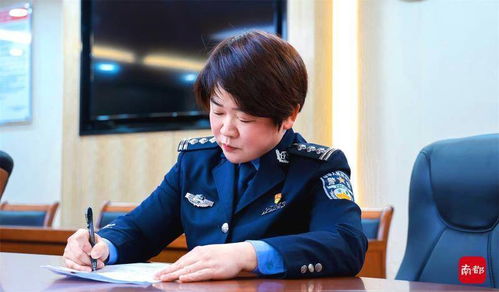 羊城公安十佳女警曾祥慧 扎根社区最擅长的就是和居民打交道