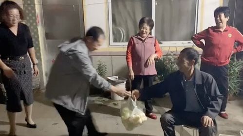 梦见舅舅舅妈一家人(做梦梦见舅舅一家人)