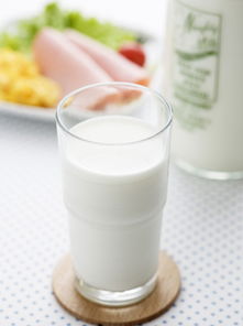 立冬养生小常识 解析哪些人不宜喝牛奶容易伤身