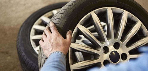 非洲成批从中国回收旧轮胎,加工后卖5 10元,国内1年回收655万吨