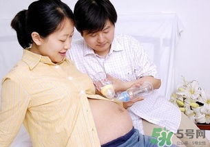 怀孕肚皮上长小红点是怎么回事,孕妇肚皮红点什么原因
