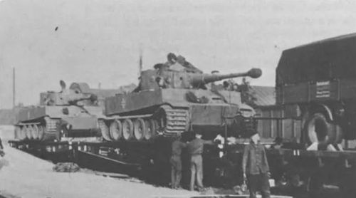 苏德战争中的打虎英雄,为对付虎式坦克而生的SU85坦克歼击车