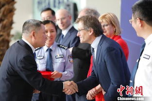 上海出入境聚英计划实施 诺奖得主费加林等7名外籍人士获中国绿卡