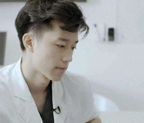 中国最帅医生 徐晔,25岁博士毕业,高颜值意外走红却感困扰 