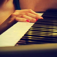 钢琴手指独立性的练习
