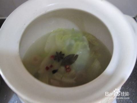 廣東菜鯉魚(yú)煲做法大全