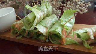 烟熏三文鱼香葱生菜卷 