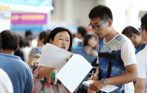 这类大学生毕业就有 铁饭碗 ,免学费还有补贴,22届考生别错过