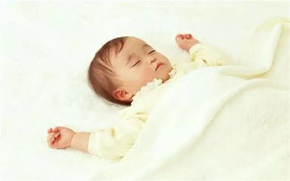 宝宝多大可以使用睡袋穿睡袋睡觉真的舒服吗