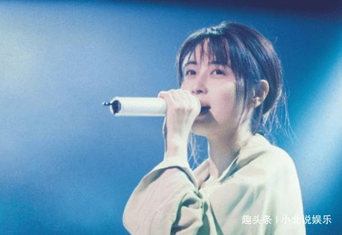 她是颜值最高的女歌手,一首歌火了26年,如今歌曲已被写入教科书