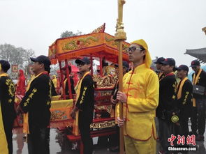 3000余人山西高平冒雨拜炎帝 