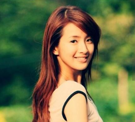 十大最美台湾女歌手,陈梦晨以32E加上22寸的纤腰