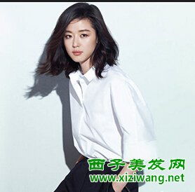 女生披肩短发要怎么弄好看 