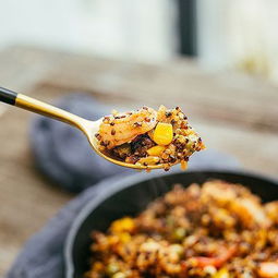 年后减肥第一餐 虾仁蔬菜藜麦饭 