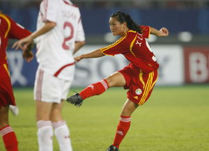 我校队员宋晓丽攻入2007女足世界杯中国队首场比赛致胜球 