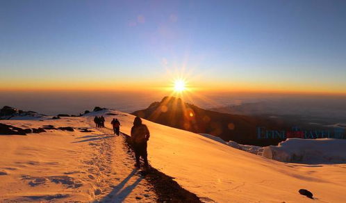 海拔5895米,地处赤道附近,乞力马扎罗山为什么常年积雪