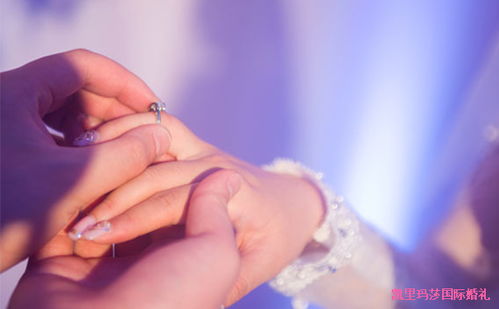 买钻石戒指的基本常识 买结婚钻戒要注意哪些细节 