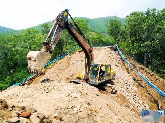 河南淇县 抢修水毁路段