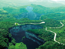 重庆武隆 仙女山 天生三桥 龙水峡地缝双飞4日游 纯玩0购物,宿舒适酒店,享接送机,逛山城老街,赏巴渝文化,品武隆喀斯特地质奇观 出发 途牛 