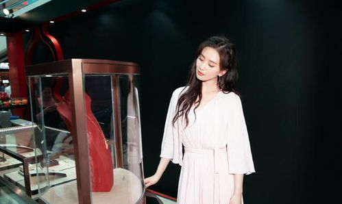 刘诗诗三亚活动被错认成刘亦菲,一袭粉色连衣裙,确实很 天仙